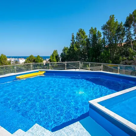 Konnos Bay Seaview